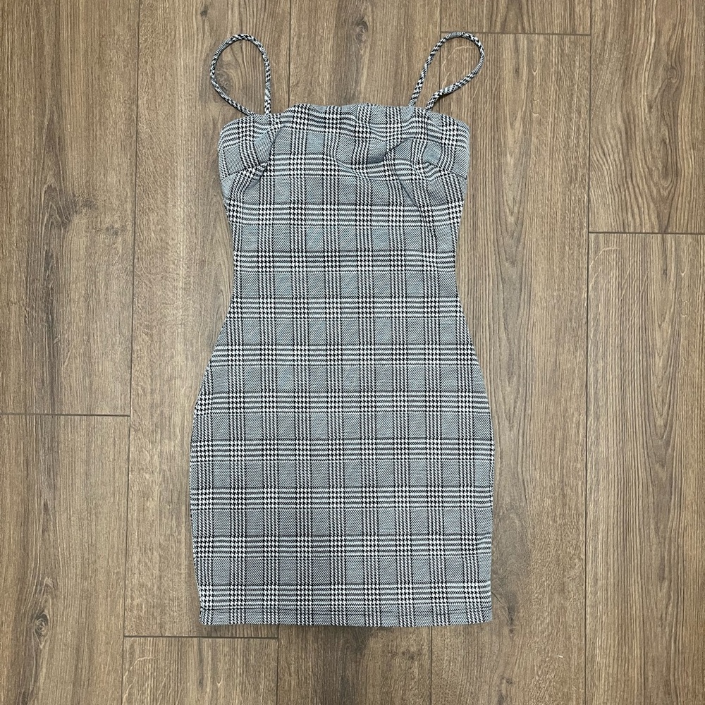 Windsor black and white mini dress